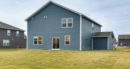 Quiet Avon Home - Near Indianapolis Speedway!