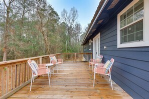 House (4 Bedrooms) | Interior - Chatom Retreat w/ Furnished Deck & Wooded Views! (Chatom)