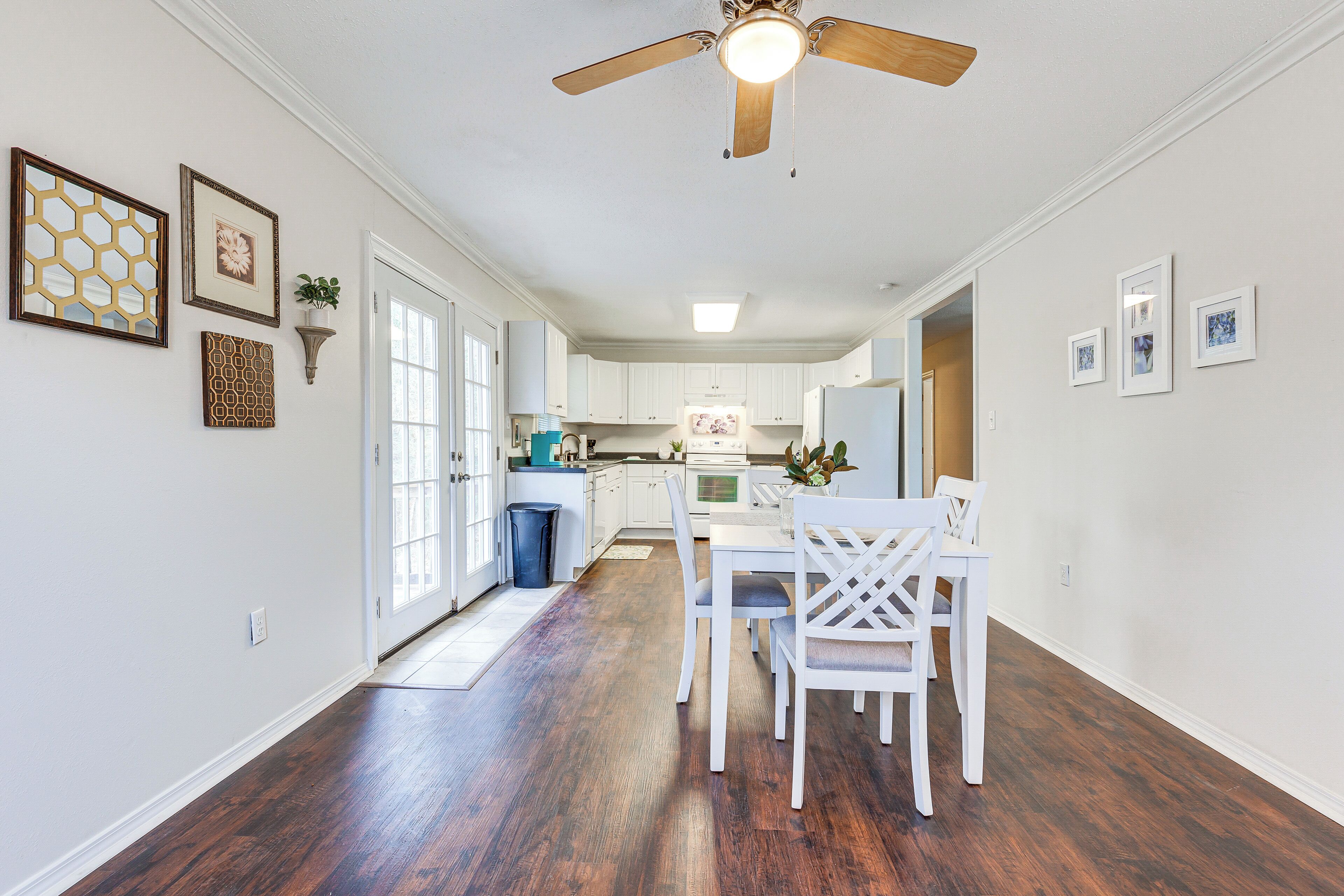 House (4 Bedrooms) | Interior