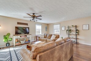 House (3 Bedrooms) | Interior