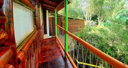 "room in Lodge - Family Cabin With River View"
