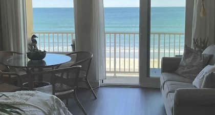 SUNRISE IN BED~BREATHTAKING OCEAN VIEWS~COUPLES RETREAT!