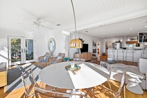 House, 3 Bedrooms | Dining
