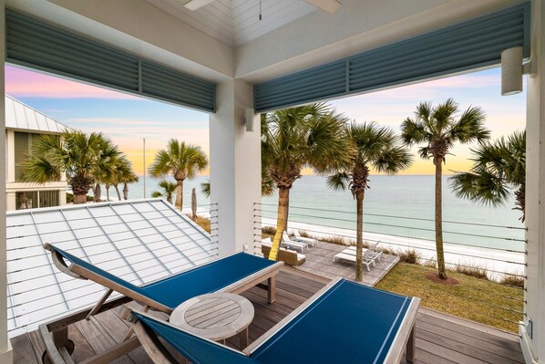 Property grounds - Minnow Mansion 2804 E Co Hwy 30a 3 Bedroom Home by RedAwning (Santa Rosa Beach)