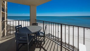 Condo, 3 habitaciones | Restaurante al aire libre