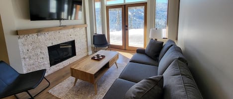 Townhome, 2 Bedrooms | Living area