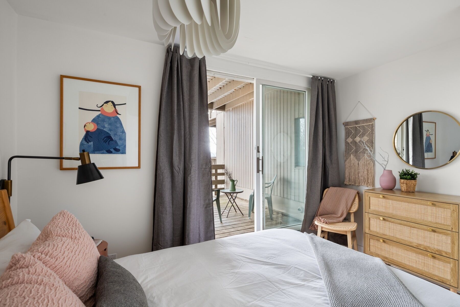 Condo, 3 Bedrooms | 3 bedrooms, laptop workspace, iron/ironing board, free WiFi