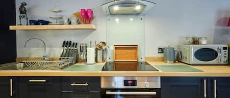 House | 1 bedroom, iron/ironing board