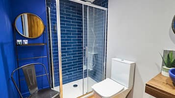 House | 1 bedroom, iron/ironing board