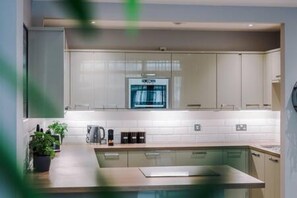 Apartamento | 2 quartos, ferros/tábuas de passar roupa