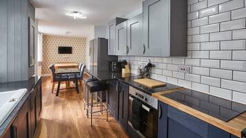 Hus | 7 soverom og strykejern/-brett