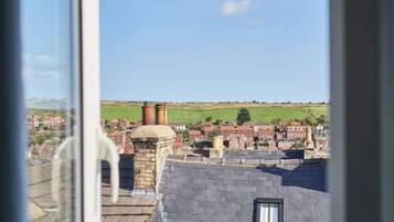 Rumah | 4 kamar tidur