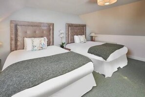 House | 2 bedrooms, iron/ironing board - Host Stay Grange Cottage (Belford)