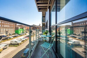 Apartment | 2 bedrooms, iron/ironing board - Host Apartments The Pall Mall Balcony Apt (Liverpool)