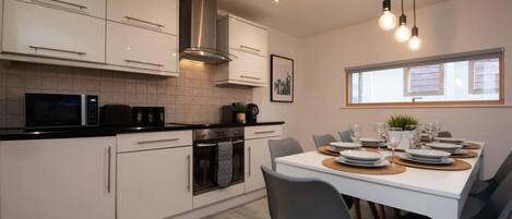 Apartment | 2 bedrooms, iron/ironing board