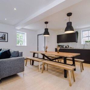 Leilighet | 4 soverom og strykejern/-brett