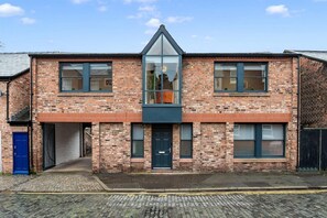 Maison | 5 chambres, fer et planche à repasser