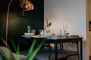 아파트 | 1 개의 침실, 다리미/다리미판