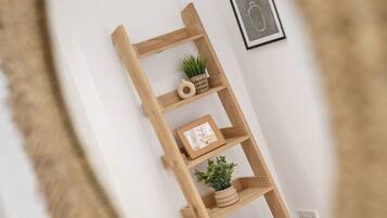 2 bedrooms, iron/ironing board, Internet