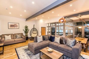 Apartment | 3 bedrooms, iron/ironing board - Host Stay Bands Warehouse I (Liverpool)