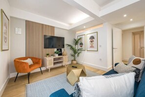 Apartment | 2 bedrooms, iron/ironing board