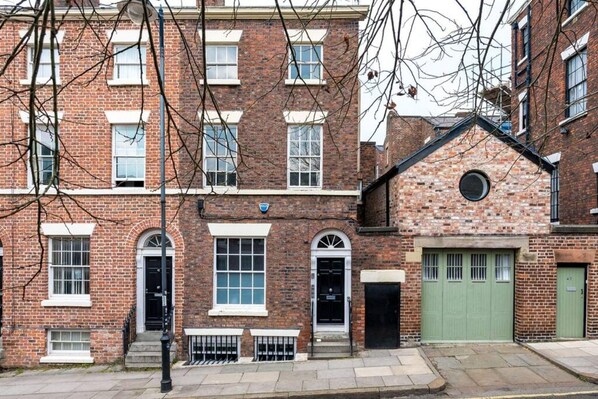 Apartment - Host Apartments Picasso s Place III (Liverpool)