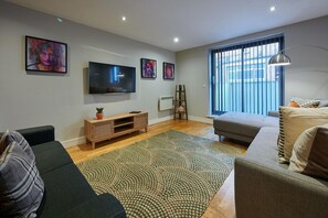 Apartment | 2 bedrooms, iron/ironing board - Host Apartments Ropewalks Abode (Liverpool)