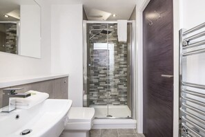 Apartment | 3 bedrooms, iron/ironing board