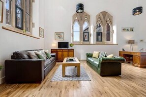 2 bedrooms, iron/ironing board - Host Stay Belvidere Church (Liverpool)