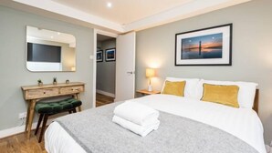 Hus | 1 soverom og skrivebord