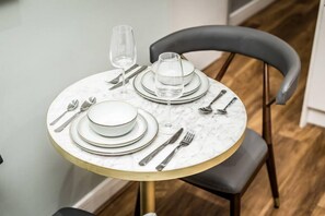 1 غرفة نوم ومكتب