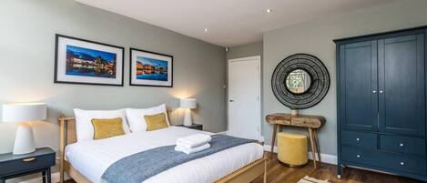 公寓 | 2 間臥室、書桌、熨斗/熨衣板