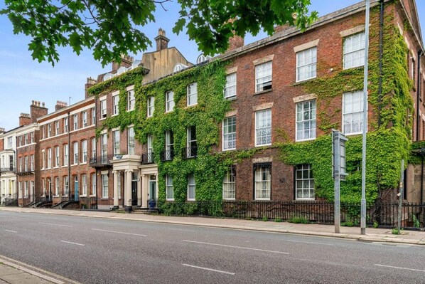 Apartment | 2 bedrooms - Host Apartments Catharine Quarters IV (Liverpool)