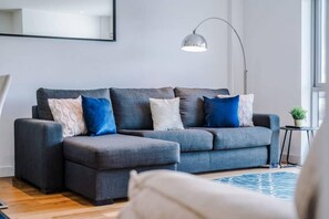 1 bedroom, iron/ironing board - Host Apartments Waterfront View (Liverpool)