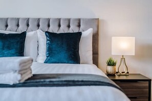 Apartment | 1 bedroom, iron/ironing board - Host Apartments Waterfront View (Liverpool)