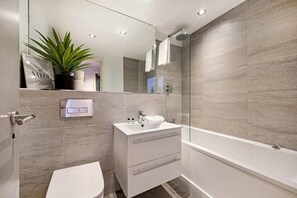1 bedroom, iron/ironing board - Host Apartments Halifax House II (Liverpool)