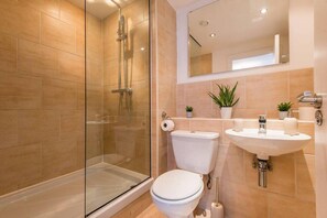 單棟房屋 | 2 間睡房、熨斗/熨衫板