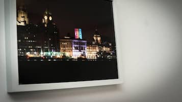 Apartamento | 2 dormitorios y tabla de planchar con plancha