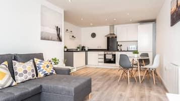 Apartment | 2 bedrooms, iron/ironing board