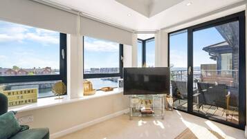 Apartment | 2 bedrooms, iron/ironing board