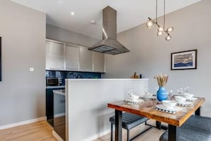 Apartment | 2 bedrooms, iron/ironing board, Internet - Host Stay Ropewalks Quarters (Liverpool)