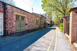 House | 3 bedrooms, iron/ironing board - Host Apartments The Georgian Coach House 1 (Liverpool)