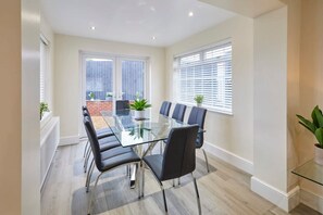 House - Host Stay Violet s View (Whitby)