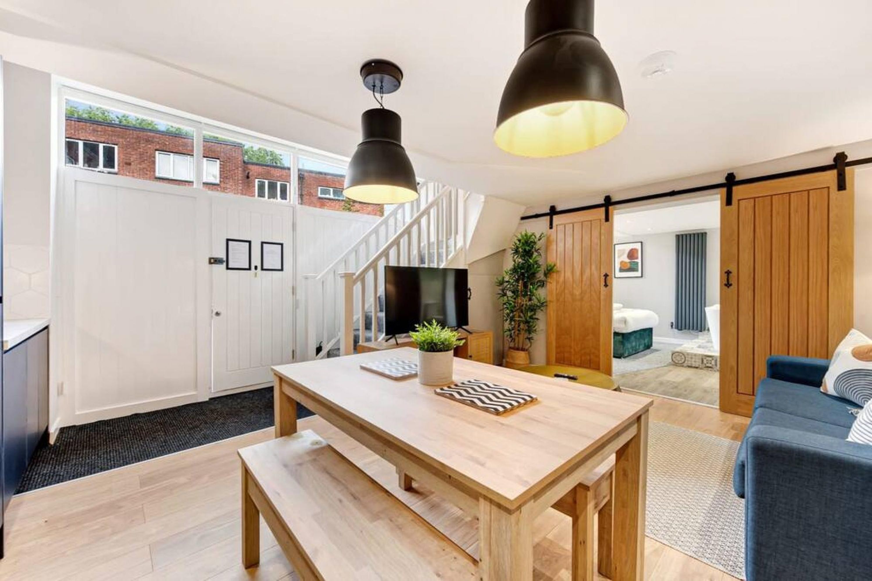 Apartment | 3 bedrooms, iron/ironing board