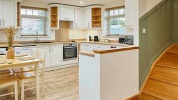 2 bedrooms, iron/ironing board