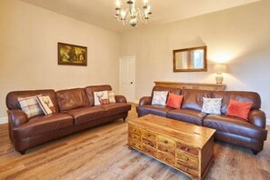 House - Host Stay The Coach House (Belford)