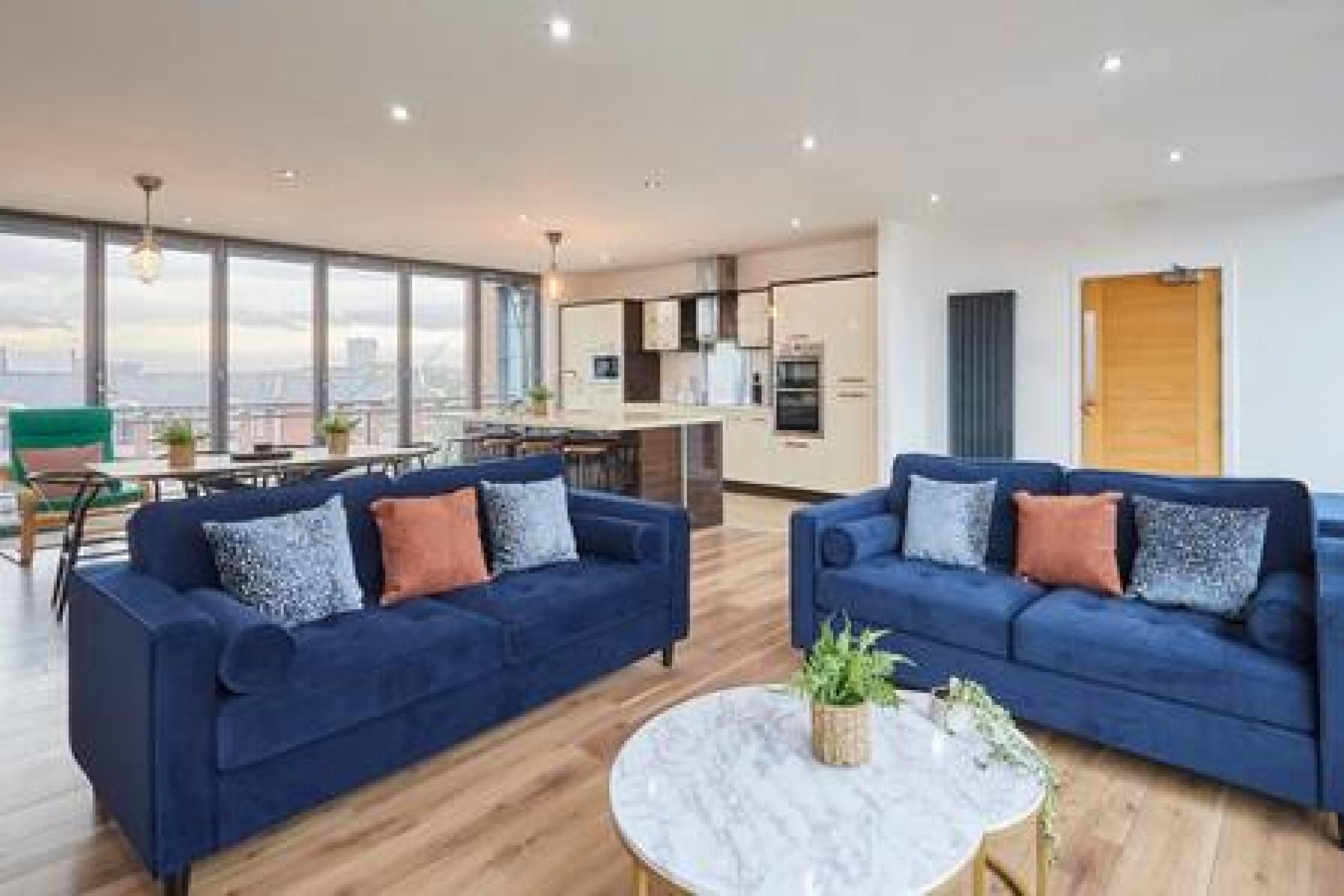 3 habitaciones y acceso a internet 