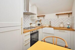 Apartamento | 1 dormitorio, escritorio, tabla de planchar con plancha y Internet