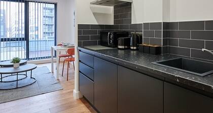 Host & Stay Standard Room, Sevenstay Apartments