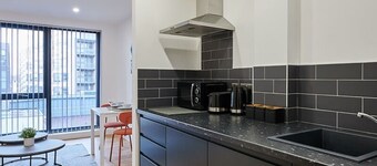 Host & Stay Standard Room, Sevenstay Apartments